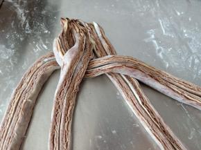 第三条压到第四条上