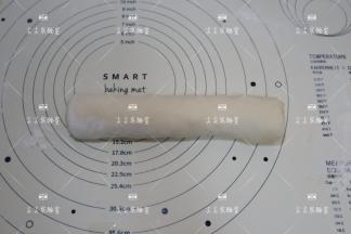 由左向右卷起来