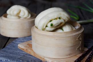 蒸好闷2分钟再取出。