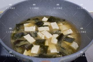 最后口重的可以加少许盐调味出锅即可