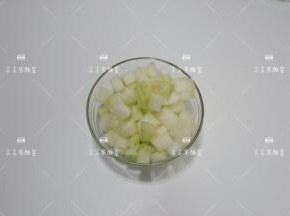 冬瓜去皮去籽切成小丁