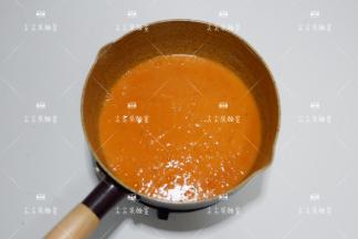 拌匀后将汤汁煮再次关火。