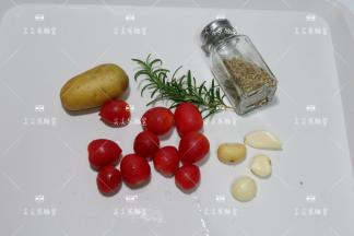 面团醒发的时候，来准备表面的材料