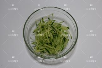 黄瓜切细丝