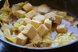 再加入冻豆腐