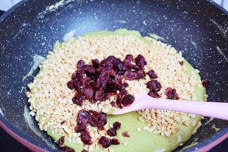 加入花生和蔓越莓