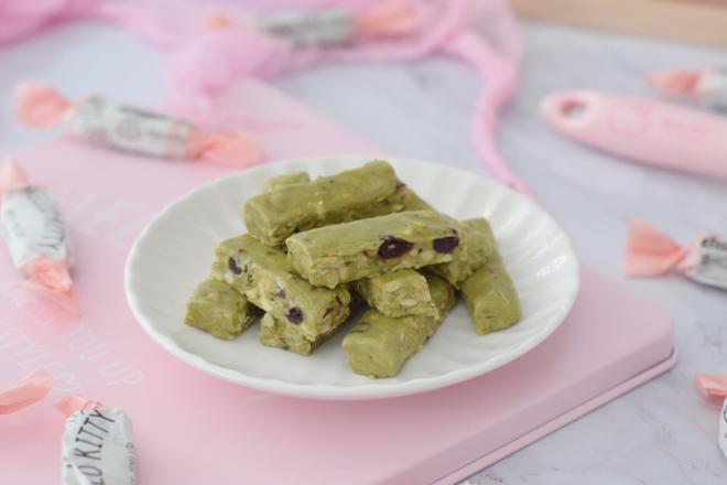 抹茶蔓越莓花生牛轧糖