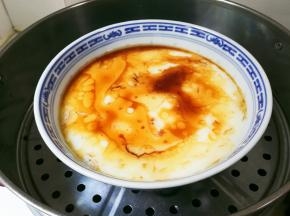 放入半勺麻油