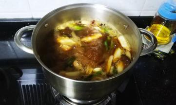 大煮十分钟逼出料香