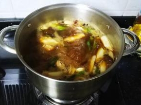 大煮十分钟逼出料香