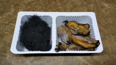 发菜、蚝干洗干净