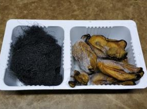 发菜、蚝干洗干净