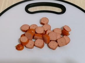 香肠切片。
