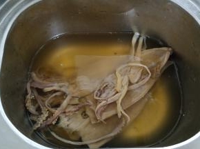 干鱿鱼泡软