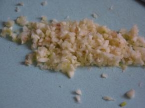 大蒜切丁
