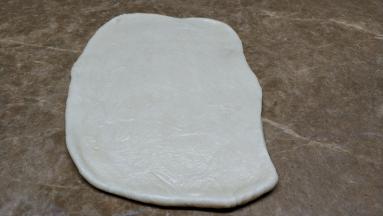 一发完成后排气，擀成长形