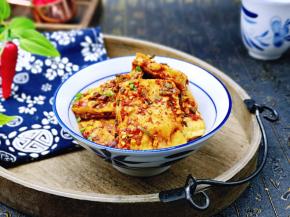 盛出装入碗中。