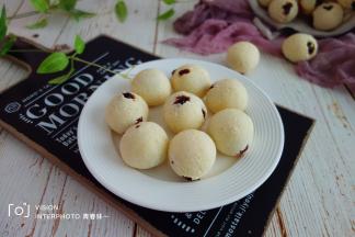 非常喜欢吃加了蔓越莓的麻薯面包