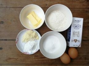 松弛挞皮面糊的时间可以来做挞馅，准备所有的挞馅材料并称量备用，挞馅的黄油需要室温软化或直接隔水融化