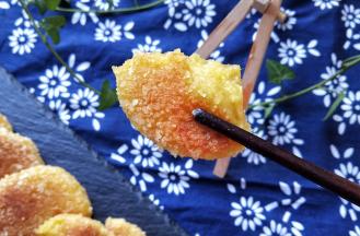 这道外酥里糯的红薯饼就做好了