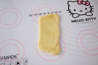 再次擀成长舌状