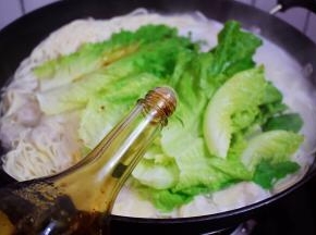 加入味极鲜酱油