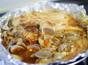 沸腾后转中火再煮5分钟即可