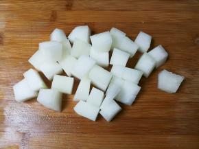 冬瓜削去皮切成小块
