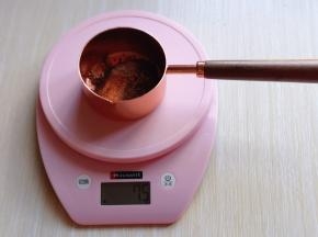 首先将可可粉称重！