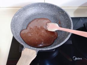 翻炒均匀，立即关火！