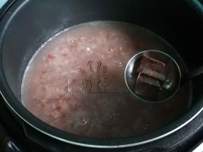 最后加入红糖搅拌融化就可以了