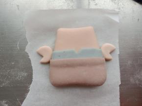 15.粘到身体两侧
