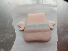 15.粘到身体两侧
