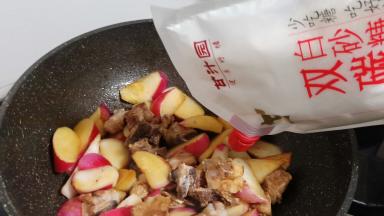 加甘汁园双碳白砂糖2克。