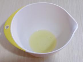 蛋白中滴入几滴白醋或柠檬汁！