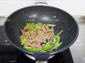 迅速翻炒均匀即可