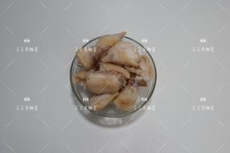 捞出洗净沥水备用