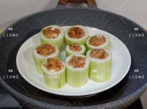 放入蒸锅，蒸15-20分钟左右即可