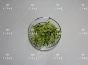 黄瓜切成丝