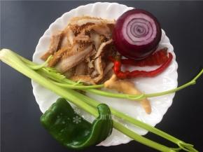 准备材料如图。