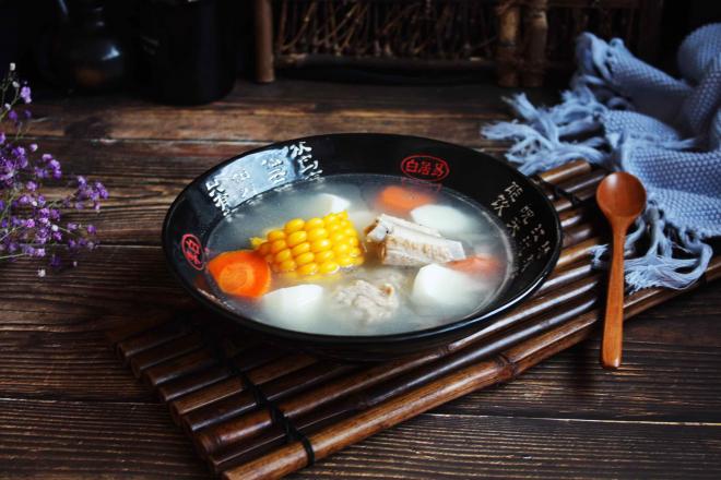 健脾养胃  山药玉米排骨汤