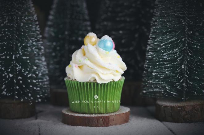 奶油海绵杯子蛋糕