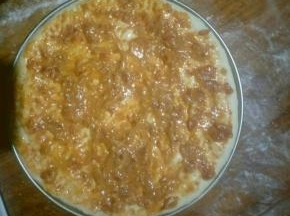 刷在饼皮表面