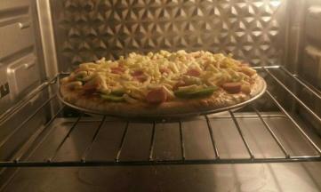 放入预热好的烤箱，大约需要烤20分钟左右