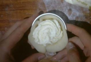 再挤一层淡奶油