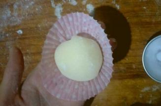 一个雪媚娘就做好啦，依次做完其余的