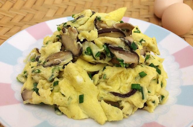 小葱香菇炒鸡蛋