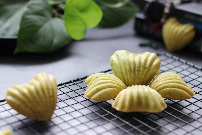 菠菜心形贝壳蛋糕