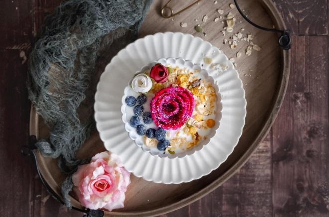 火龙果花朵思慕雪