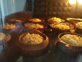 中层180度烘烤25分钟。